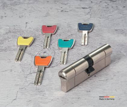 ABUS P12R PS Zárbetét 35/35 5 db kulcs törés könnyített , SKG** vészfunkciós 